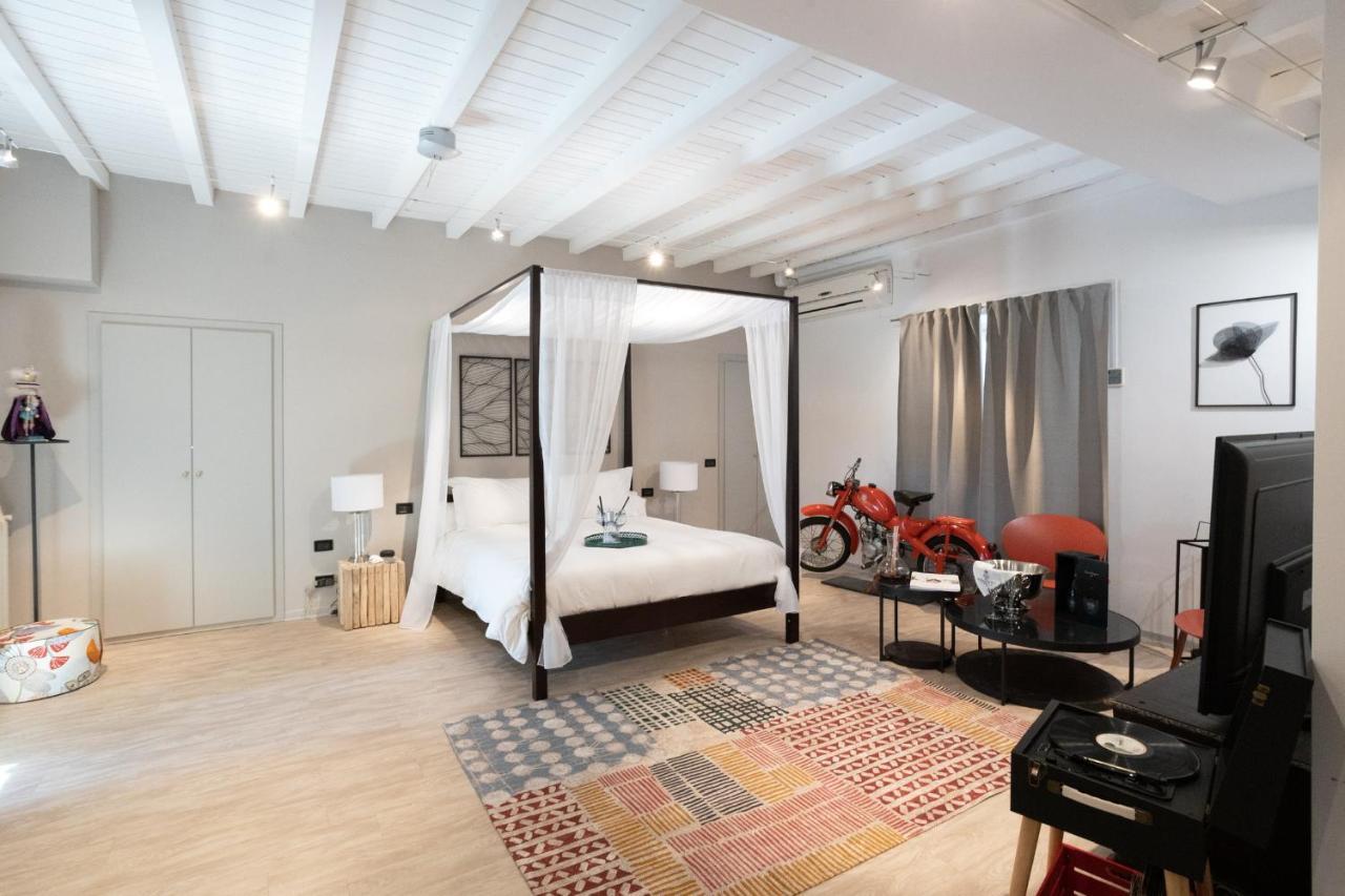 Lo Schiaccianoci Bed&Breakfast De Charme Scanzorosciate Eksteriør billede